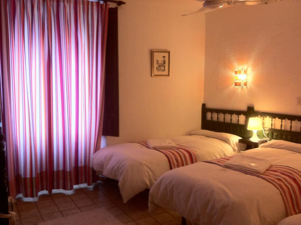 Pension Atlantida Granada Exterior photo