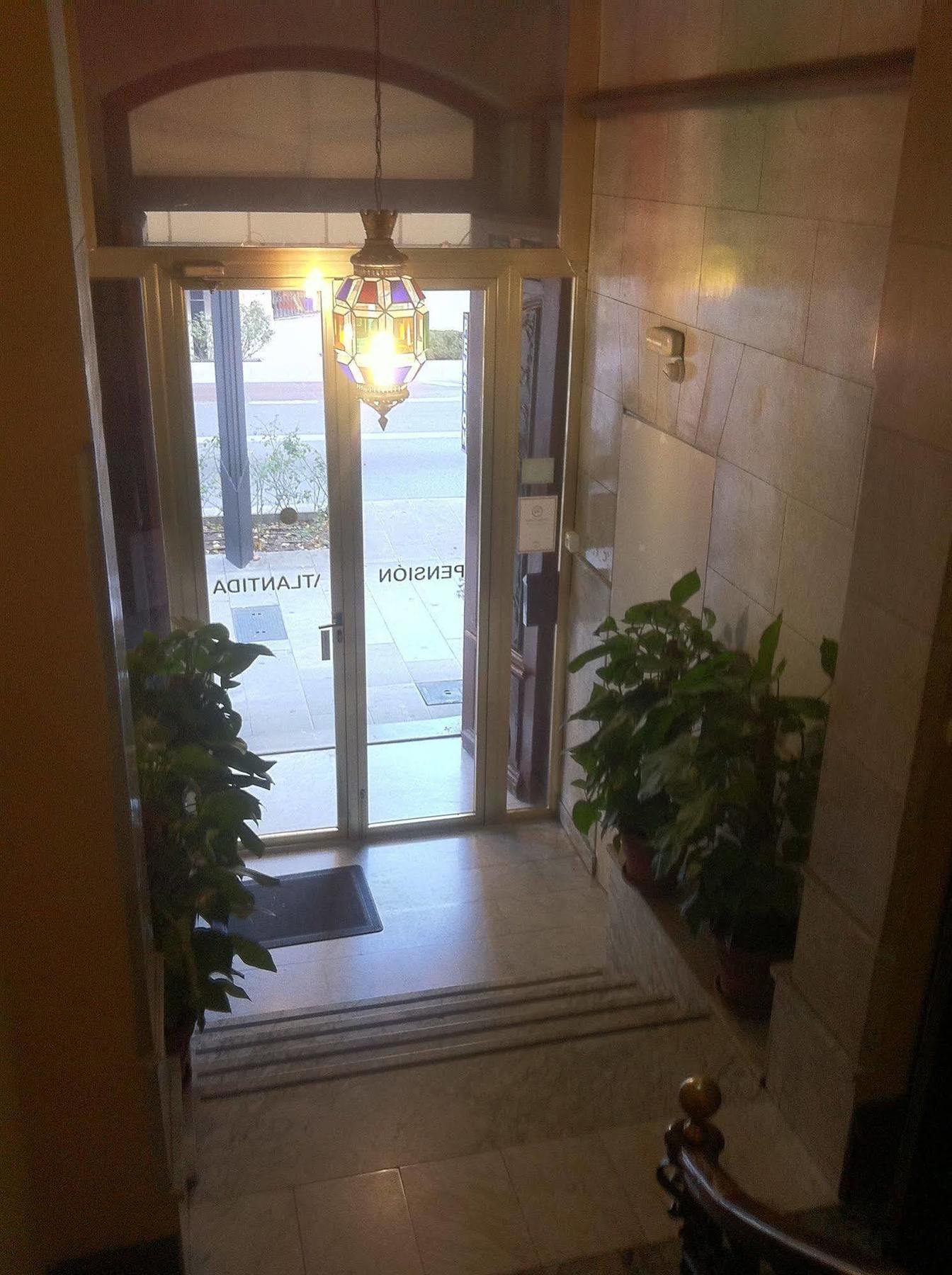 Pension Atlantida Granada Exterior photo