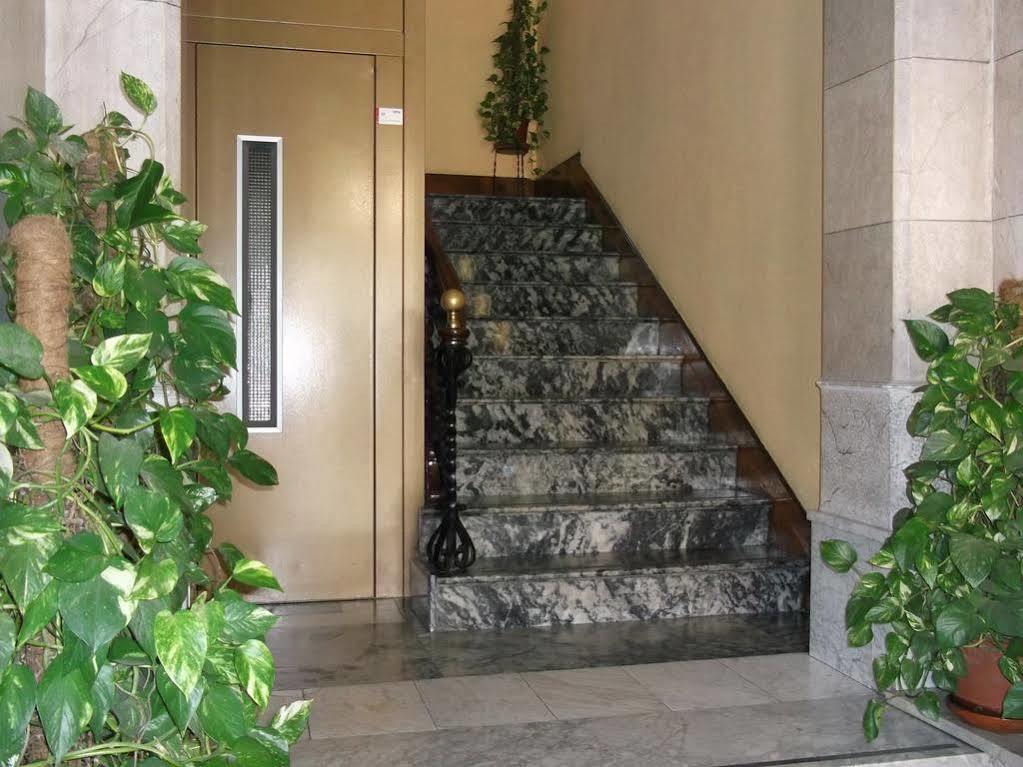 Pension Atlantida Granada Exterior photo